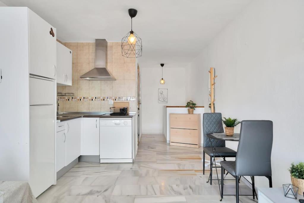 Duplex Con Vistas Al Mar, Piscina Y Gimnasio - Las Abejeras 226 Estepona Eksteriør bilde
